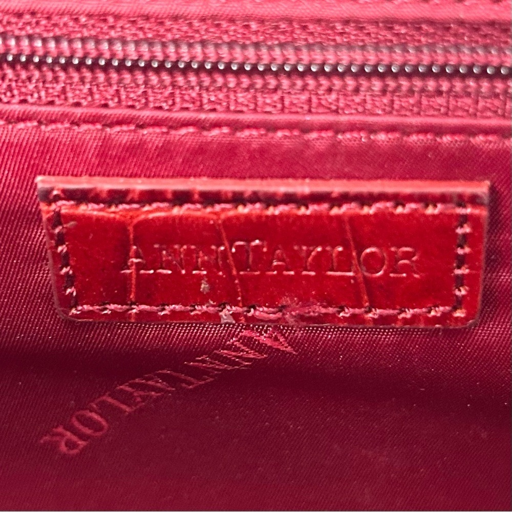 ANN TAYLOR Vintage Genuine Leather Crocodile Red Clutch - Picture 7 of 15